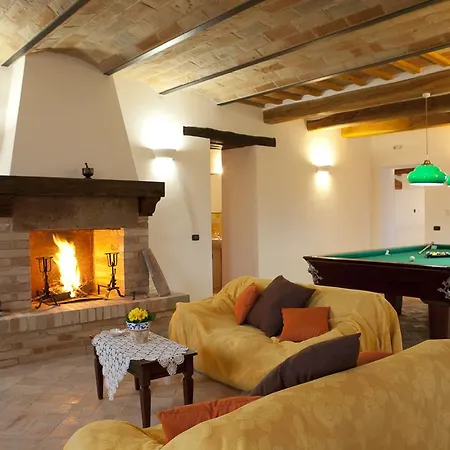 Collerovere Sant'Angelo in Pontano