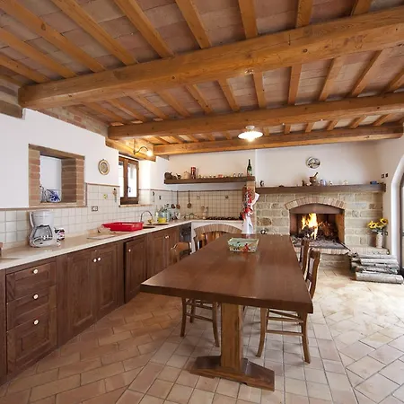 Collerovere Sant'Angelo in Pontano